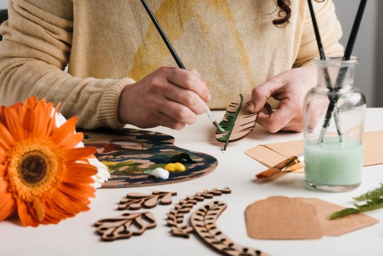 Crafting a Greener Tomorrow: Eco-Friendly DIY Projects